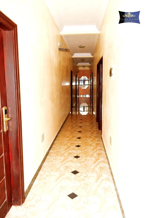 Glory Palace Hotel Cotonou Exteriör bild