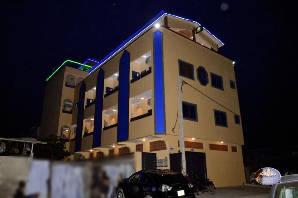 Glory Palace Hotel Cotonou Exteriör bild